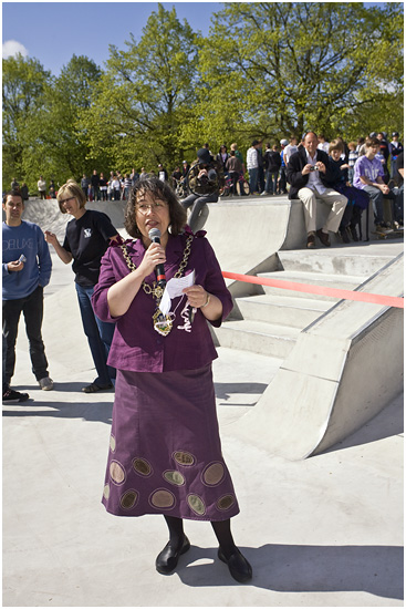 The Mayor opening the skatepark